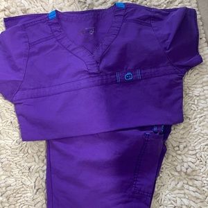 Wink scrubs Xxs pair